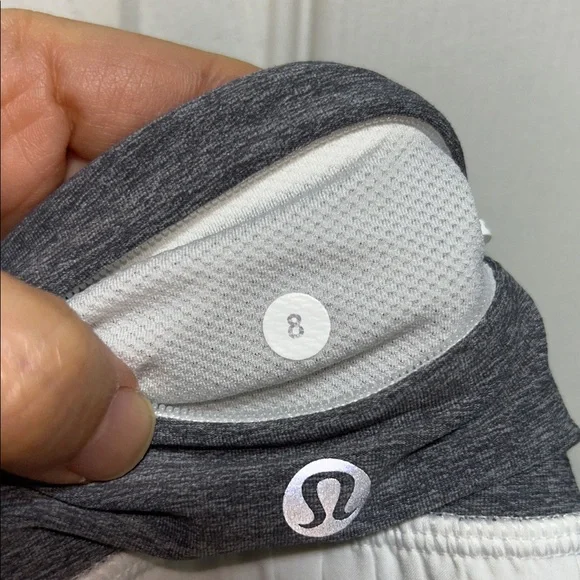Lululemon Pleat To Street Skirt II White / Heathered Slate - Size 8 - Picture 10 of 10